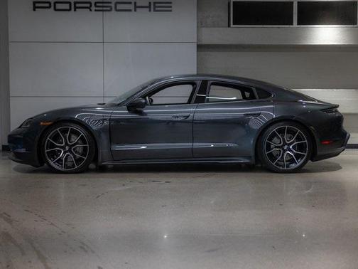 2025 Porsche Taycan 4