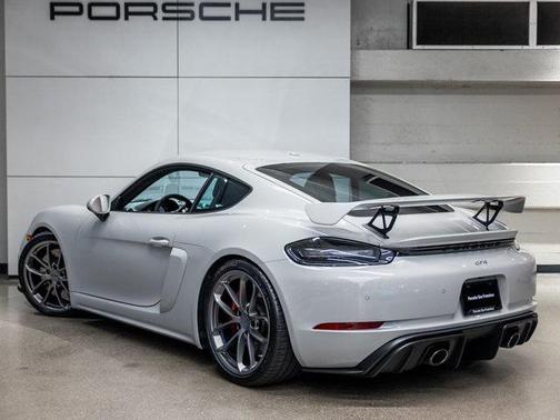2020 Porsche 718 Cayman GT4