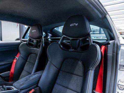 2020 Porsche 718 Cayman GT4