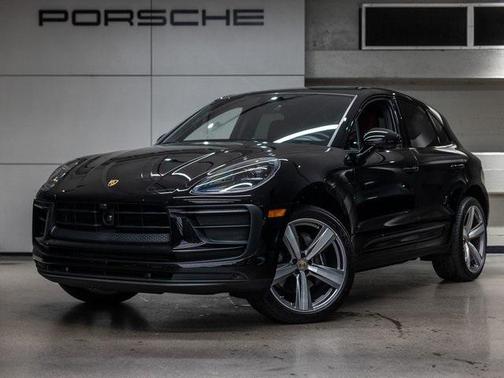 2025 Porsche Macan T
