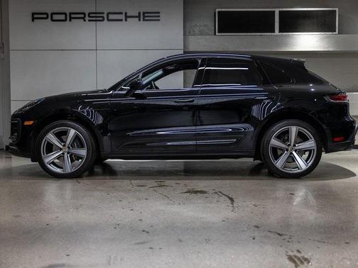 2025 Porsche Macan T