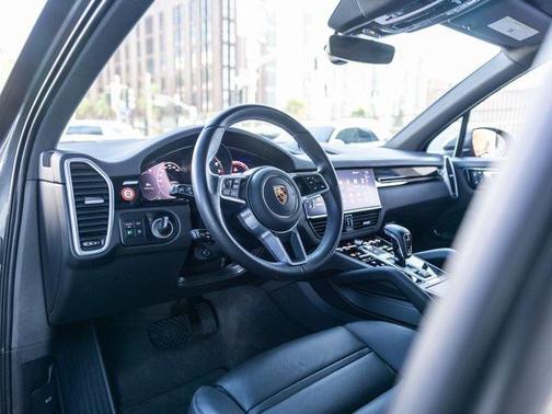 2023 Porsche Cayenne Cayenne