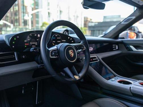 2024 Porsche Taycan Turbo S