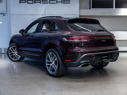 Ruby Metallic 2026 Porsche Macan Macan
