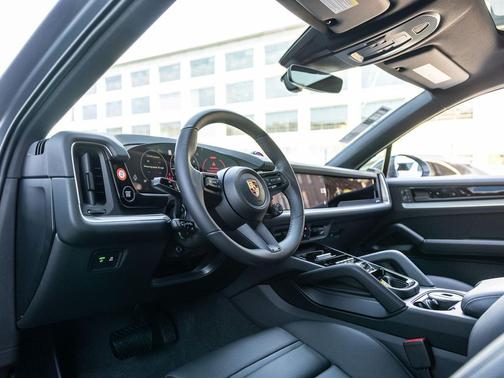 Gray Metallic 2026 Porsche Cayenne Cayenne