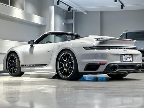 2022 Porsche 911 Turbo S