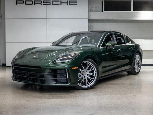 2026 Porsche Panamera 4