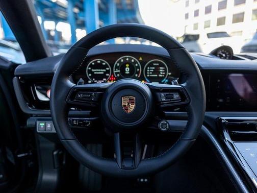 2026 Porsche Panamera 4