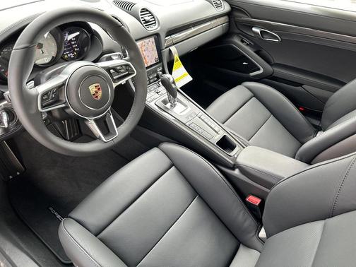 2025 Porsche 718 Cayman S