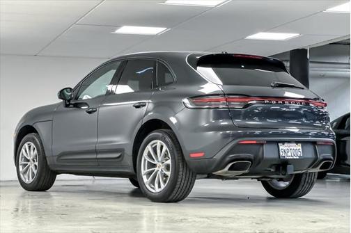 2024 Porsche Macan Base