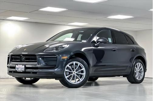 2024 Porsche Macan Base