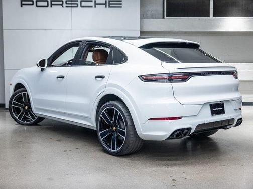 2023 Porsche Cayenne Platinum Edition
