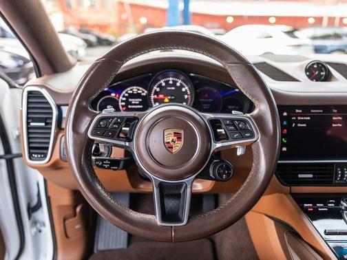 2023 Porsche Cayenne Platinum Edition