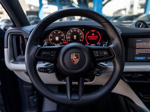 Montego Blue Metallic 2025 Porsche Cayenne Cayenne