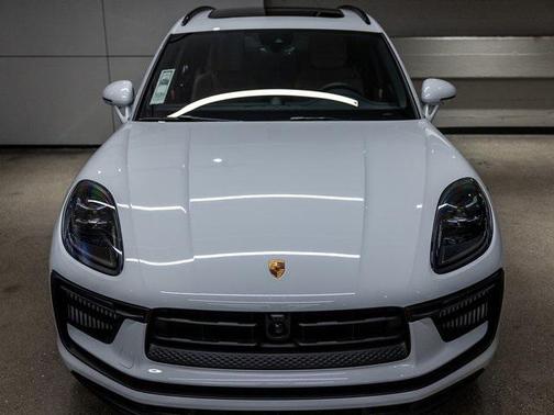 2025 Porsche Macan S