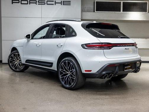 2026 Porsche Macan 