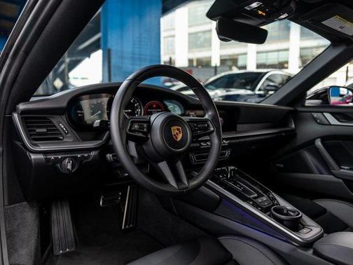 2024 Porsche 911 Carrera