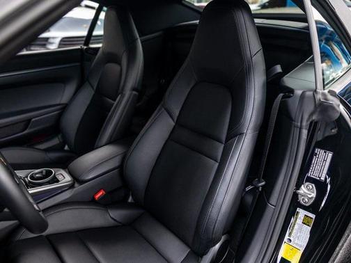 2024 Porsche 911 Carrera