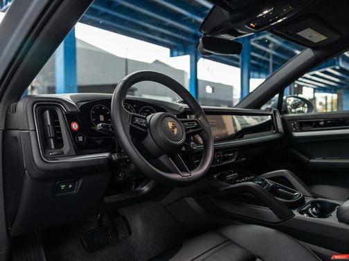 2025 Porsche Cayenne Cayenne