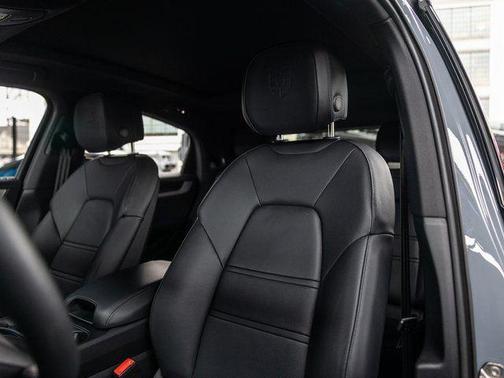 2025 Porsche Cayenne Cayenne