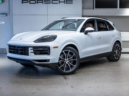 Carrara White 2025 Porsche Cayenne Cayenne