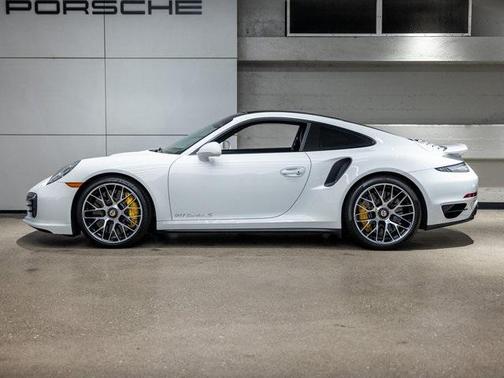 2014 Porsche 911 Turbo S