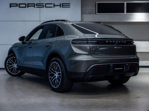 Green Metallic 2026 Porsche Macan Macan Electric 4