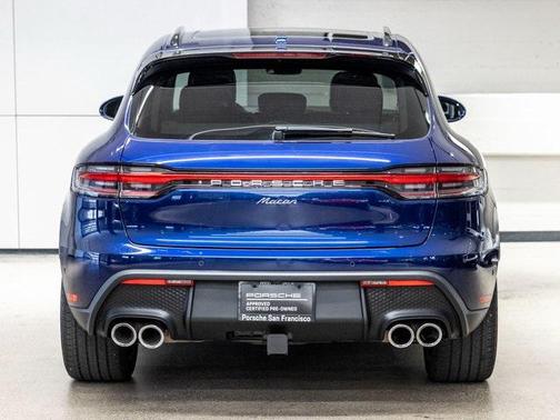 2022 Porsche Macan Base