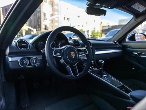 2025 Porsche 718 Cayman