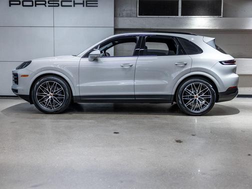 Chalk 2026 Porsche Cayenne Cayenne