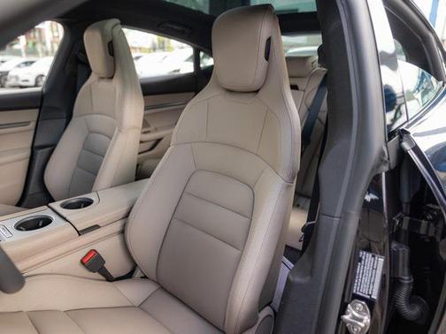 2025 Porsche Taycan 4S