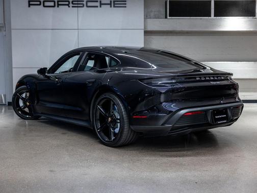 2023 Porsche Taycan