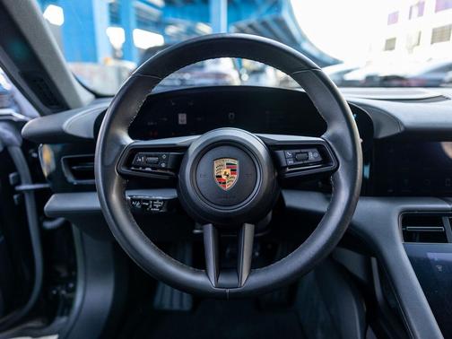 2023 Porsche Taycan