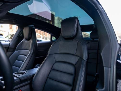 2023 Porsche Taycan