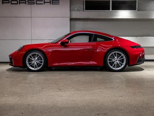 2025 Porsche 911 Carrera