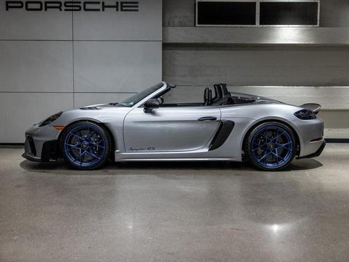 2025 Porsche 718 Spyder RS