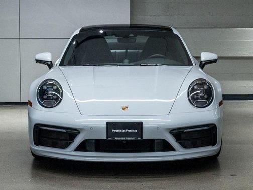 2022 Porsche 911 Carrera S