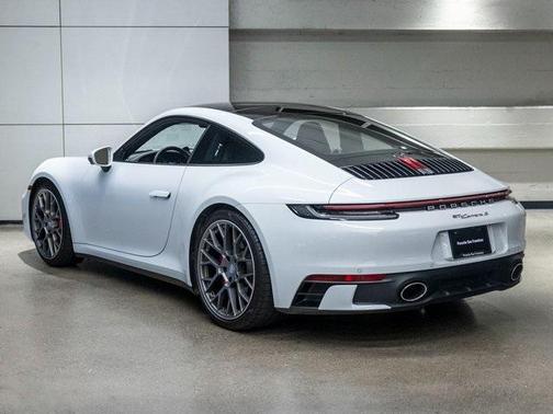 2022 Porsche 911 Carrera S
