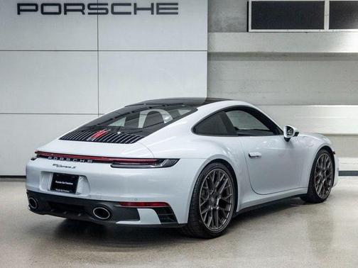 2022 Porsche 911 Carrera S