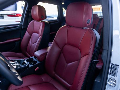 White 2025 Porsche Macan Macan
