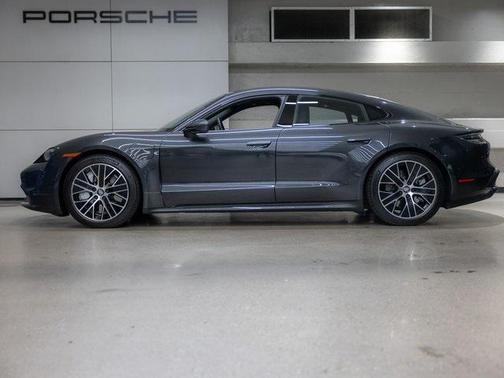 2020 Porsche Taycan Turbo