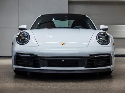 2022 Porsche 911 Carrera S