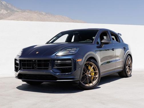 Algarve Blue Metallic 2026 Porsche Cayenne Turbo GT
