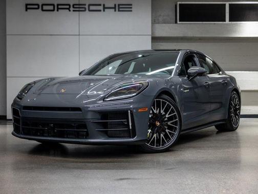 2026 Porsche Panamera 4