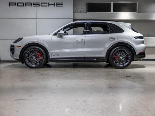 2026 Porsche Cayenne GTS