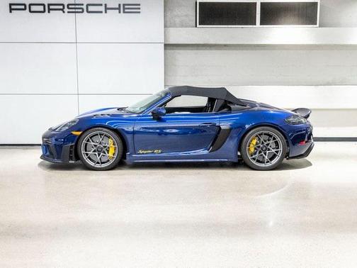2024 Porsche 718 Spyder RS