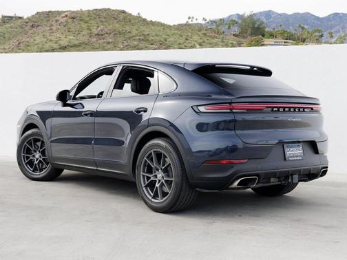 Dark Blue 2025 Porsche Cayenne Cayenne