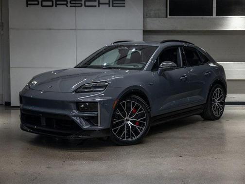 2025 Porsche Macan Turbo