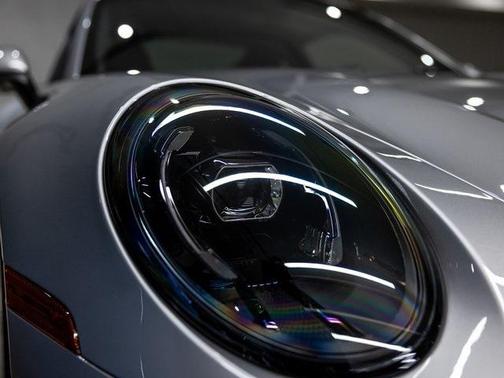 2025 Porsche 911 Carrera