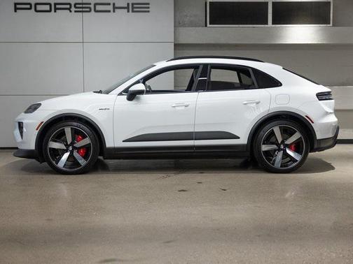 2025 Porsche Macan 4S